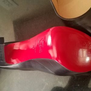 Christian Louboutin daffodile heels